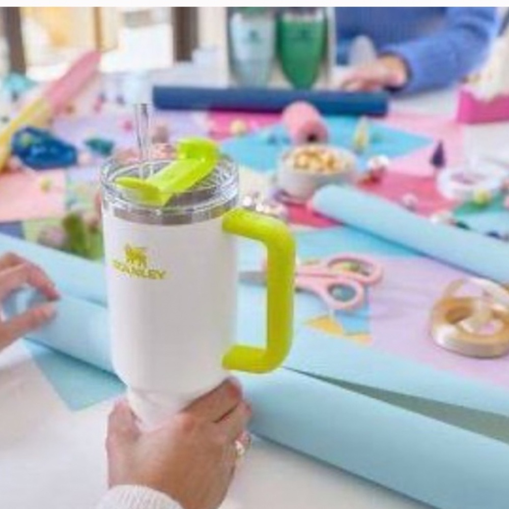 Stanley FlowState Quencher H2.0 Tumbler 40 oz Frost/Electric Yellow Stanley Cup